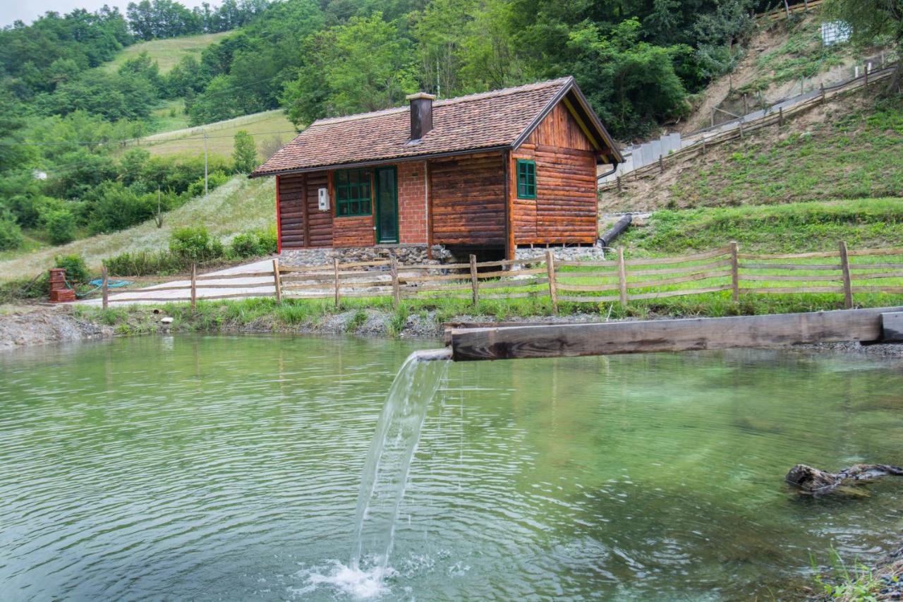 Vajat Tuk Villa Bajina Basta Exteriör bild