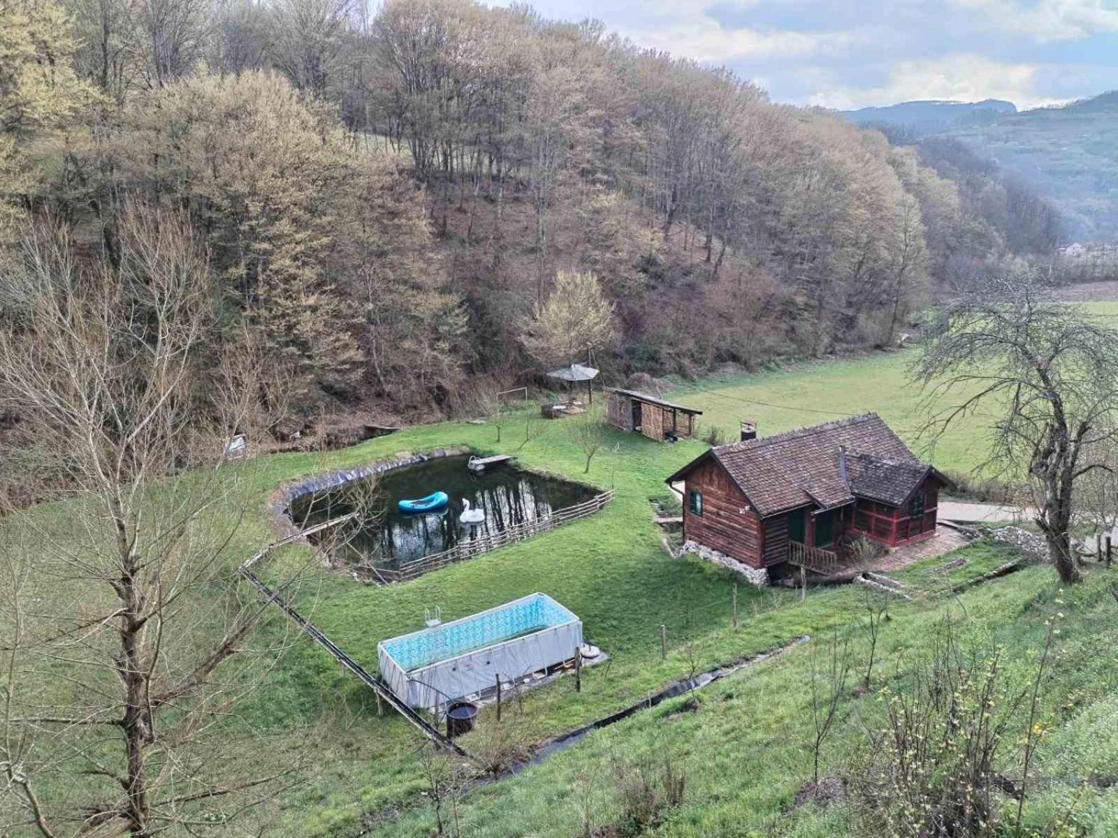 Vajat Tuk Villa Bajina Basta Exteriör bild
